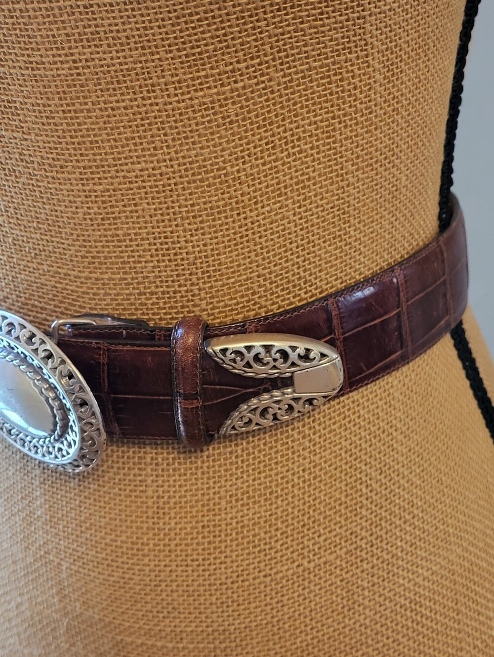 Brighton 39917 Brown Alligator Embossed Leather Belt Silvertone Buckle Small - Picture 5 of 13